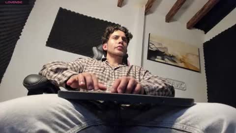 Lucian Sinclair online show from March 8, 2026, 1:25 am