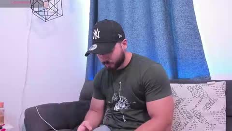 Instagram jeanpaulfit  online show from February 25, 2025, 3:38 pm