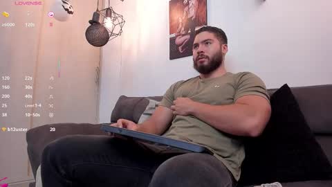 Instagram jeanpaulfit  online show from October 11, 2025, 9:24 pm