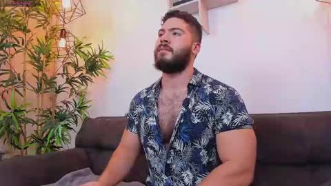 Instagram jeanpaulfit  online show from April 24, 2026, 10:45 pm