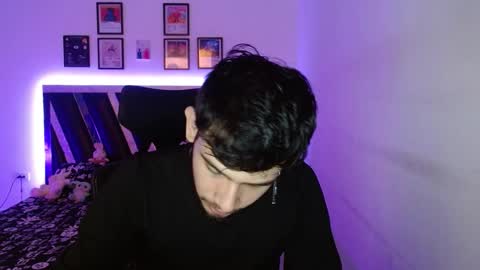 Snapshot of sebasxxl12 chatting on October 8, 2025, 1:47 am Sebas online show from October 8, 2025, 1:47 am