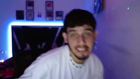 Snapshot of sebasxxl12 chatting on November 20, 2025, 10:09 pm Sebas online show from November 20, 2025, 10:09 pm