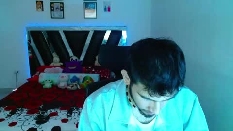 Sebas online show from May 14, 2026, 10:27 pm