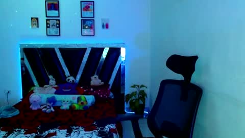 Sebas online show from May 17, 2026, 12:41 am