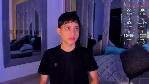 Sebastian online show from May 8, 2026, 8:25 pm
