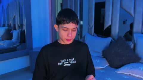 Sebastian online show from June 21, 2026, 8:44 pm