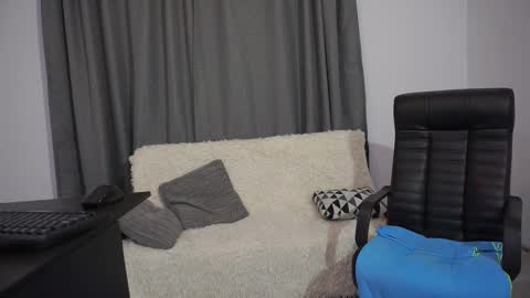 Snapshot of sebhastian2222 chatting on December 23, 2025, 7:28 am Lucian online show from December 23, 2025, 7:28 am