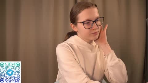 Snapshot of second_aid chatting on January 24, 2025, 2:18 am Brenda online show from January 24, 2025, 2:18 am