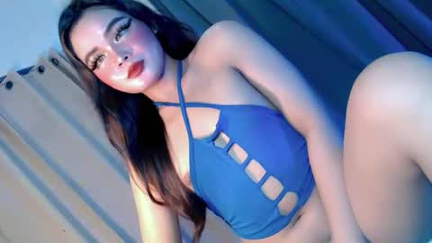 kwen online show from October 23, 2025, 1:21 pm