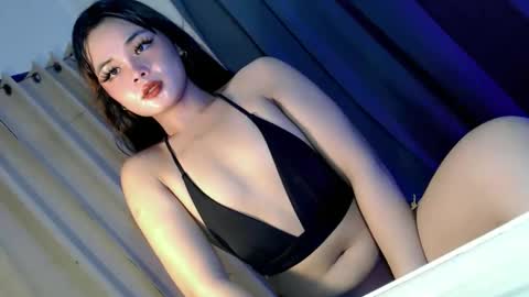 kwen online show from October 24, 2025, 7:27 am