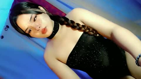 kwen online show from February 19, 2026, 7:10 pm