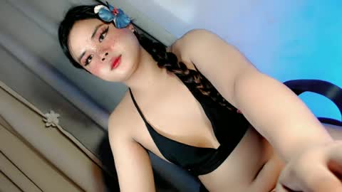 kwen online show from June 14, 2026, 7:49 pm