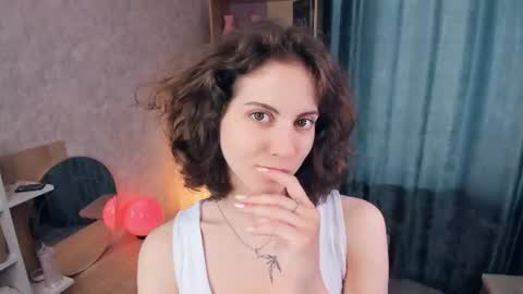 Mia online show from June 24, 2026, 5:39 am