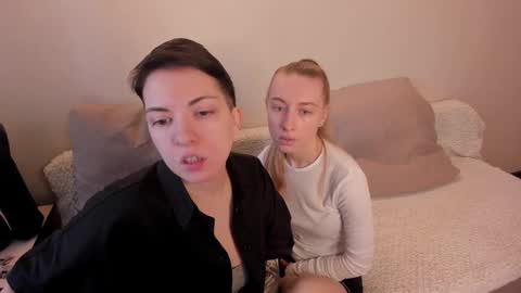 Snapshot of secret_dreams_ chatting on February 24, 2025, 8:27 am Amanda and pair in a real life we love each other but can play with you online show from February 24, 2025, 8:27 am