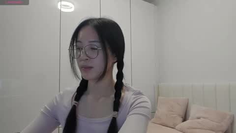 Snapshot of secretgirlfriendxo chatting on November 14, 2025, 1:04 am Angela online show from November 14, 2025, 1:04 am