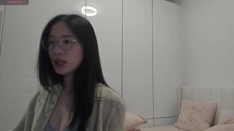 Snapshot of secretgirlfriendxo chatting on November 29, 2025, 12:46 am Angela online show from November 29, 2025, 12:46 am