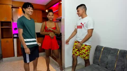 Snapshot of secrethause71605 chatting on January 8, 2025, 1:20 pm NIKOL online show from January 8, 2025, 1:20 pm