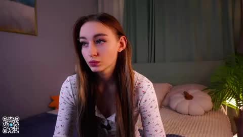 Lily online show from April 26, 2026, 3:21 pm