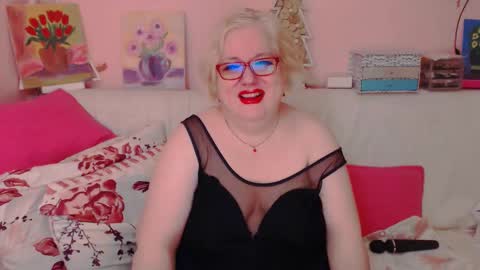 Snapshot of secretloverbbw chatting on September 18, 2025, 7:49 pm Alice online show from September 18, 2025, 7:49 pm