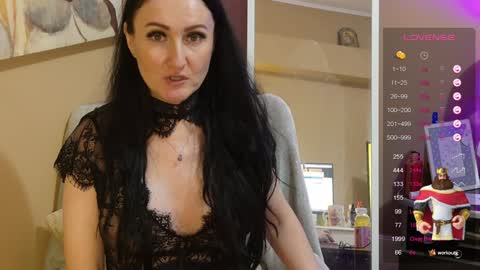 Snapshot of secretmistress01 chatting on January 12, 2025, 3:25 pm Mariot Mery for short ..never call me PET NAMES in FREECHAT mom momy baby or sweety online show from January 12, 2025, 3:25 pm