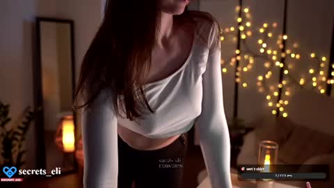 Snapshot of secrets_eli chatting on June 12, 2026, 5:56 pm Eliz online show from June 12, 2026, 5:56 pm