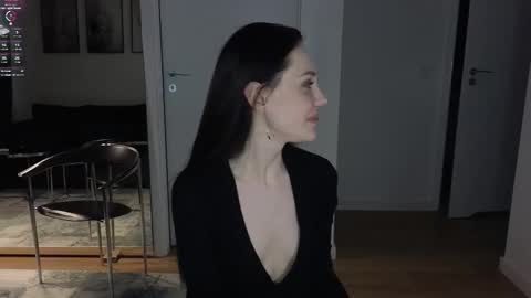 Sara online show from January 13, 2026, 9:42 pm