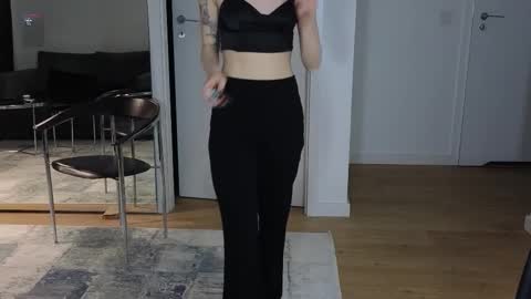 Sara online show from March 3, 2026, 9:10 pm