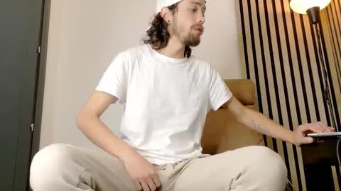 Snapshot of seductionmystique chatting on December 17, 2025, 12:22 pm seductionmystique online show from December 17, 2025, 12:22 pm