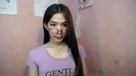 Snapshot of seductive_abia chatting on February 17, 2025, 9:13 am JUST CALL ME ABIA online show from February 17, 2025, 9:13 am