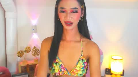 ashly online show from September 12, 2025, 2:33 am