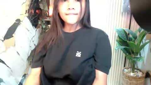 Snapshot of seductive_elle chatting on October 23, 2025, 11:42 am ellie online show from October 23, 2025, 11:42 am