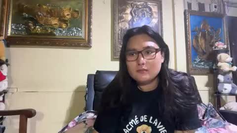 seductive_housewife online show from February 19, 2026, 3:19 pm