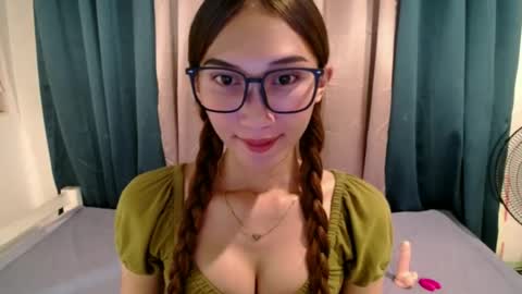 Snapshot of seductive_kimxxx chatting on June 20, 2026, 10:51 am your miss universe kim online show from June 20, 2026, 10:51 am