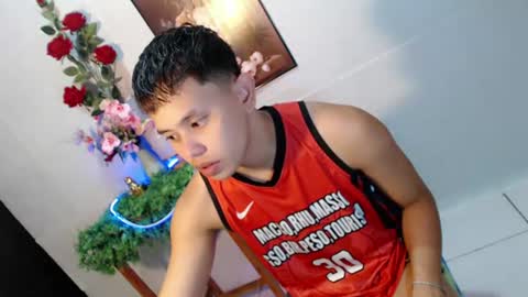 Snapshot of seductive_maxxx chatting on June 20, 2026, 10:29 am Max online show from June 20, 2026, 10:29 am