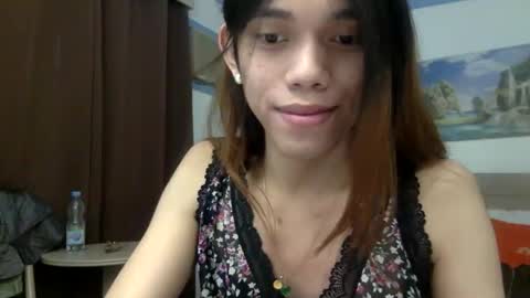 Snapshot of seductive_nessie chatting on October 30, 2025, 8:27 am seductive_nessie online show from October 30, 2025, 8:27 am