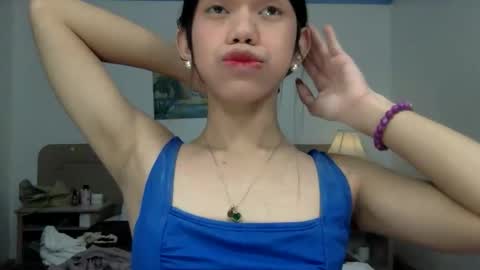 Snapshot of seductive_nessie chatting on November 15, 2025, 10:23 am seductive_nessie online show from November 15, 2025, 10:23 am