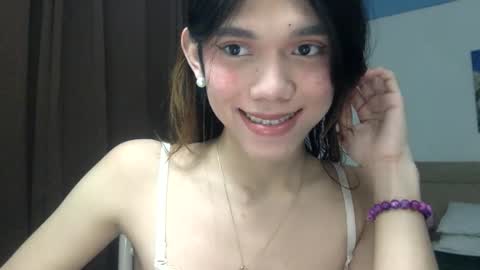 Snapshot of seductive_nessie chatting on November 28, 2025, 10:29 am seductive_nessie online show from November 28, 2025, 10:29 am