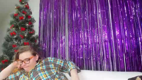 Snapshot of seductive_she_wolf chatting on January 11, 2025, 7:49 pm seductive_she_wolf online show from January 11, 2025, 7:49 pm