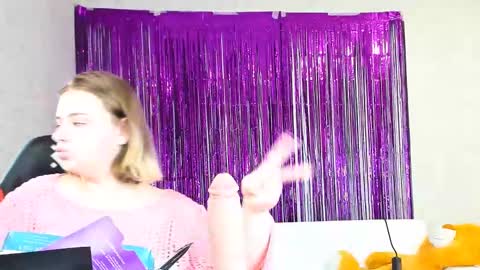 Snapshot of seductive_she_wolf chatting on March 5, 2025, 9:16 am seductive_she_wolf online show from March 5, 2025, 9:16 am