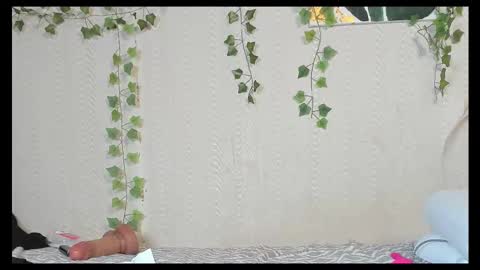 Snapshot of seductive_she_wolf chatting on September 27, 2025, 8:36 pm seductive_she_wolf online show from September 27, 2025, 8:36 pm