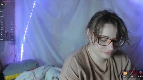seductive_she_wolf online show from July 24, 2026, 3:32 pm