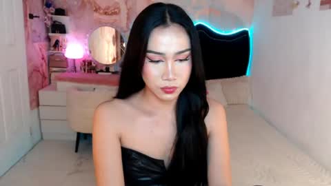 Snapshot of seductive_vana chatting on June 11, 2026, 5:11 pm Vanessa online show from June 11, 2026, 5:11 pm
