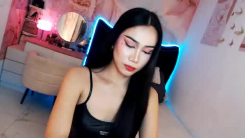Vanessa online show from July 7, 2026, 5:17 pm