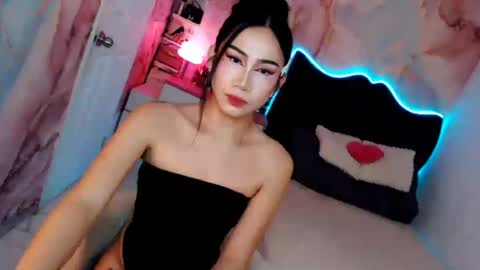 Vanessa online show from July 17, 2026, 9:52 pm