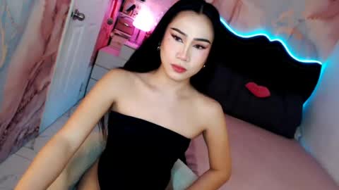 Vanessa online show from August 7, 2026, 7:05 pm