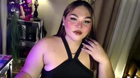 Snapshot of seductivecurvesxxx chatting on June 28, 2026, 6:14 pm Its me Jazzi online show from June 28, 2026, 6:14 pm