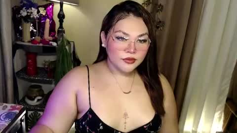 Snapshot of seductivecurvesxxx chatting on July 6, 2026, 6:43 am Its me Jazzi online show from July 6, 2026, 6:43 am
