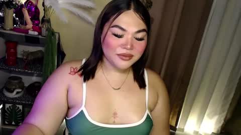 Snapshot of seductivecurvesxxx chatting on July 18, 2026, 6:39 am Its me Jazzi online show from July 18, 2026, 6:39 am