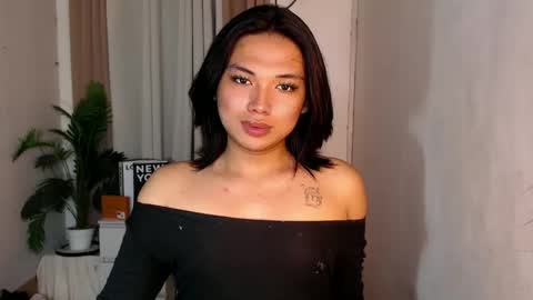Snapshot of seductivedeluxe69 chatting on May 12, 2026, 10:34 am Deluxe online show from May 12, 2026, 10:34 am