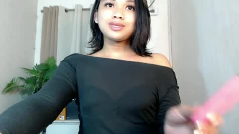 Snapshot of seductivedeluxe69 chatting on May 19, 2026, 6:36 pm Deluxe online show from May 19, 2026, 6:36 pm